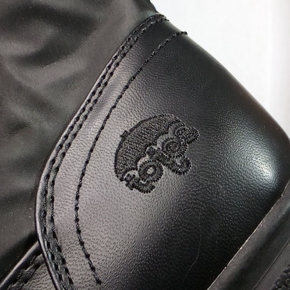 Totes Womens Insulated Fur Black Boots Side Zipper Zip Bottom Accents NWT Size 9 - Picture 7 of 10